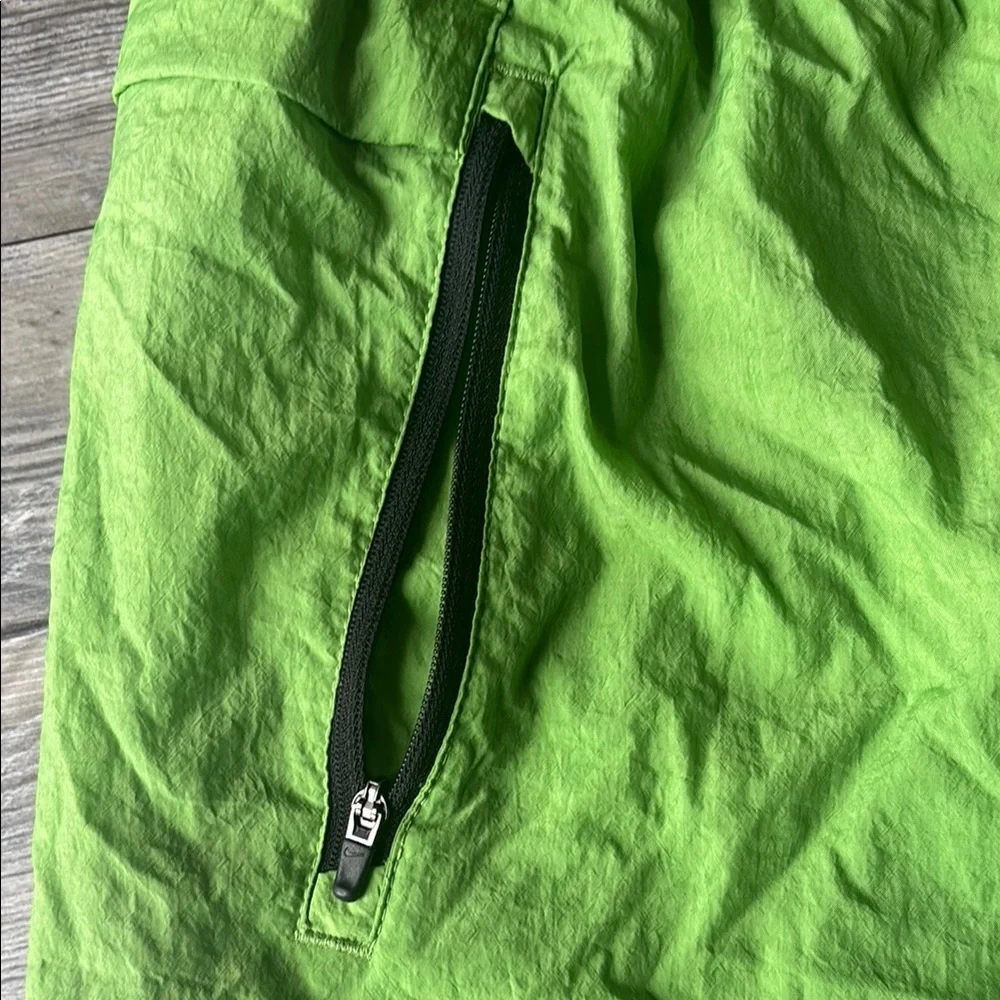 Nike Green and Black Athletic Shorts - Picture 4 of 8